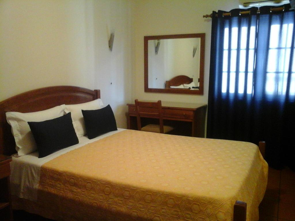 Residencial Idalio Hotel Одемира Екстериор снимка